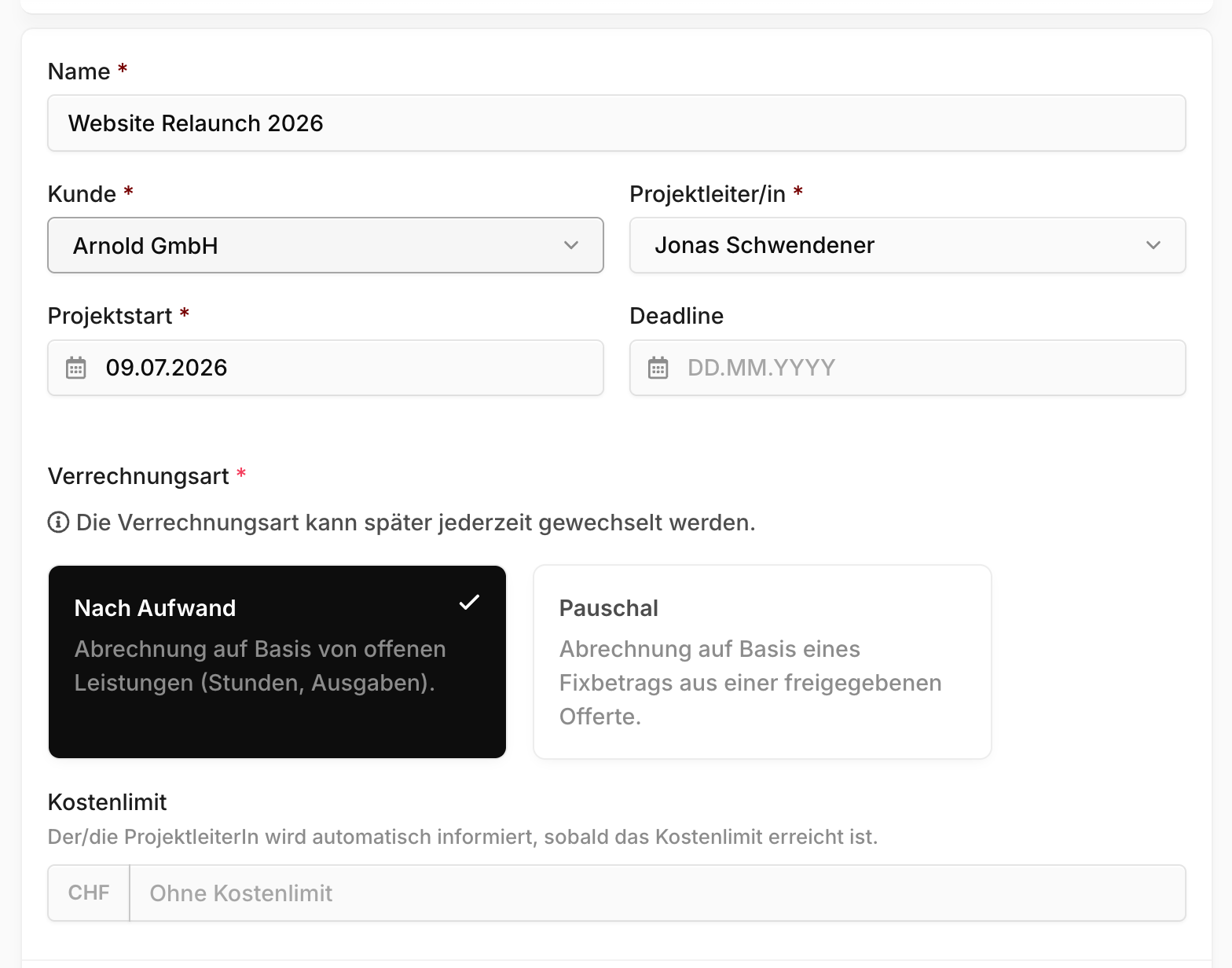 Formular "Projekt erstellen" mit Name, Kunde, Projektleiter/in und Verrechnungsart